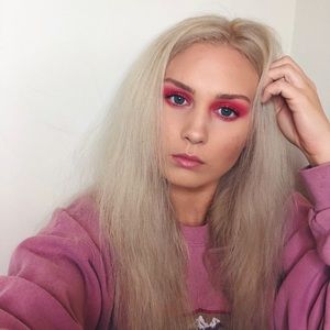 Meet your Posher, Desireé